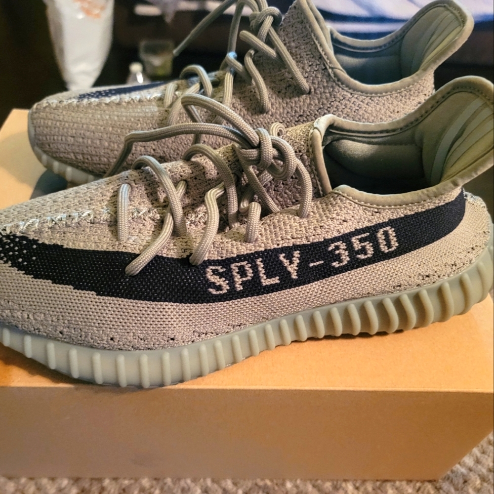 Adidas Yeezy V2 Boost